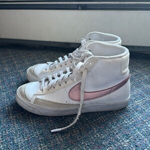 Nike white blazers 8.5 pink